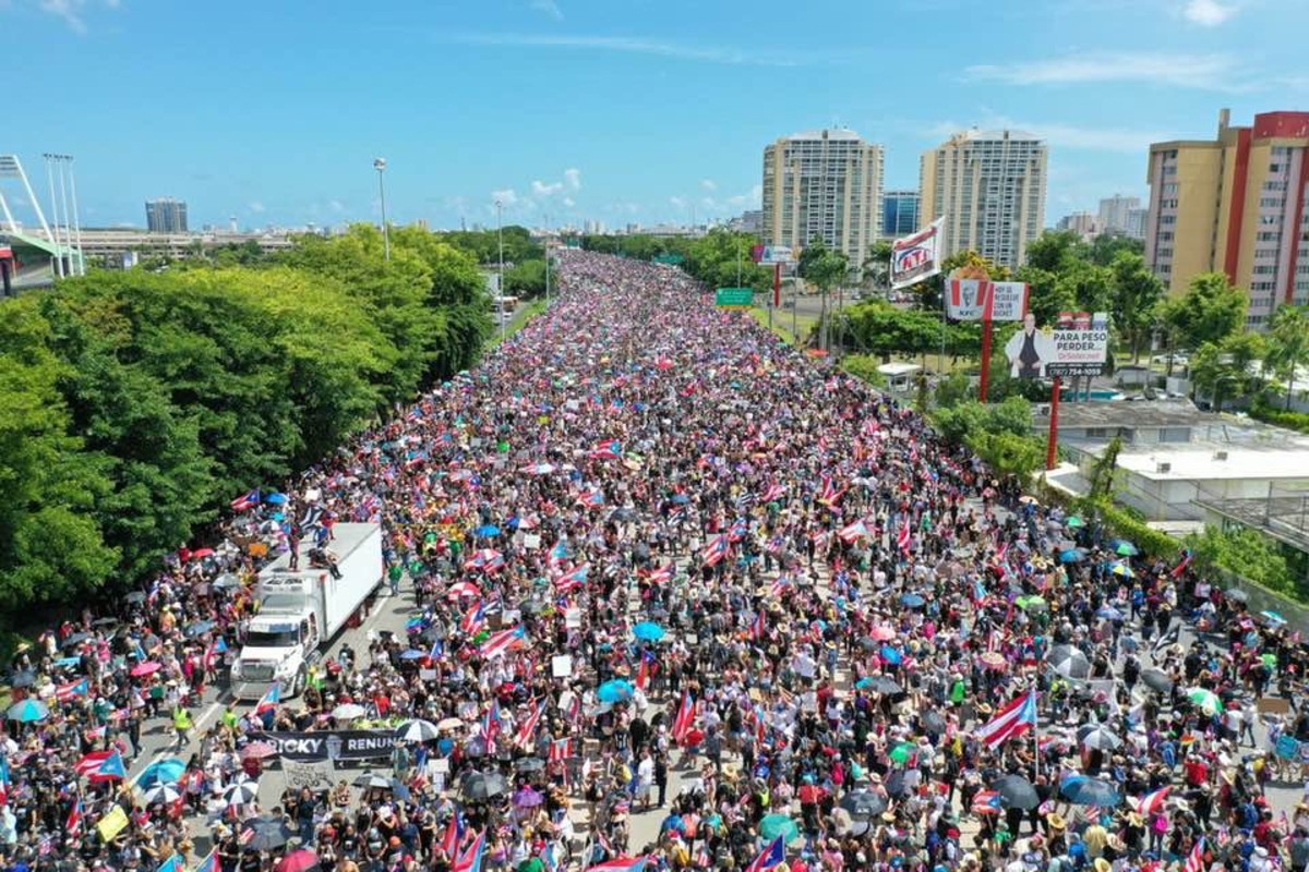 Puertoriqueños vuelven a las calles pidiendo la renuncia del gobernador Rosselló