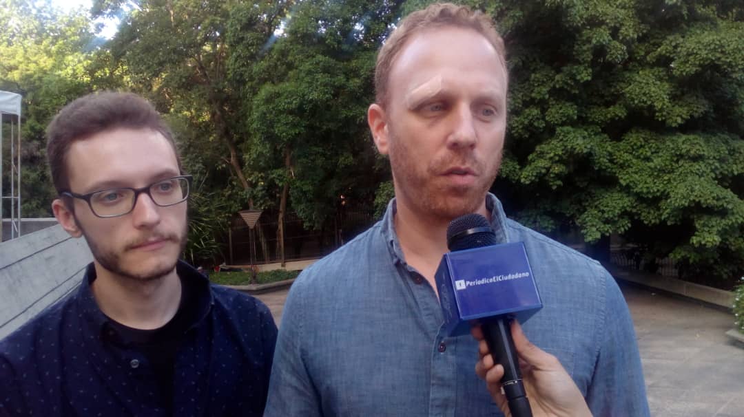 Max Blumenthal: En EE. UU. el periodismo independiente sufre la represión del Gobierno