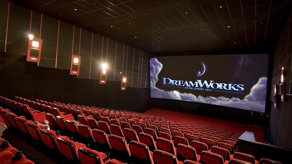 Salas de cine deben reinventarse: Están “muriendo” por culpa del streaming