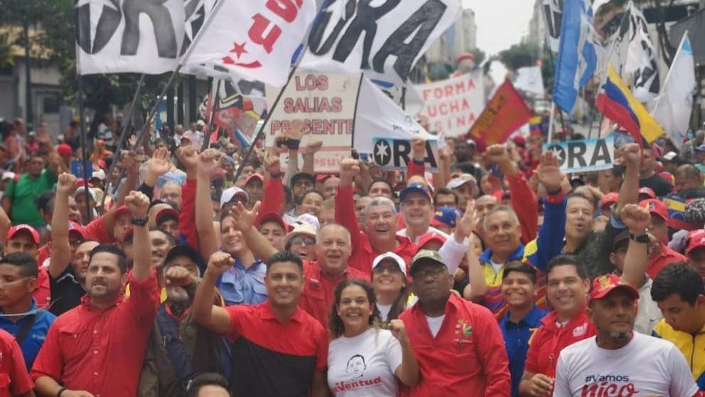 Venezolanos marcharon este sábado en Caracas para acompañar el XXV Foro de Sao Paulo