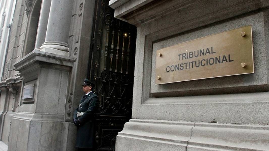 No más AFP: Caso de profesora que pidió retirar sus ahorros previsionales irá al Tribunal Constitucional