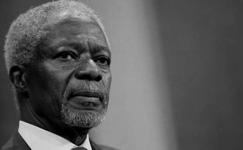 Lobos con piel de oveja (III): Kofi Annan, el Nobel de la paz que promovió la guerra