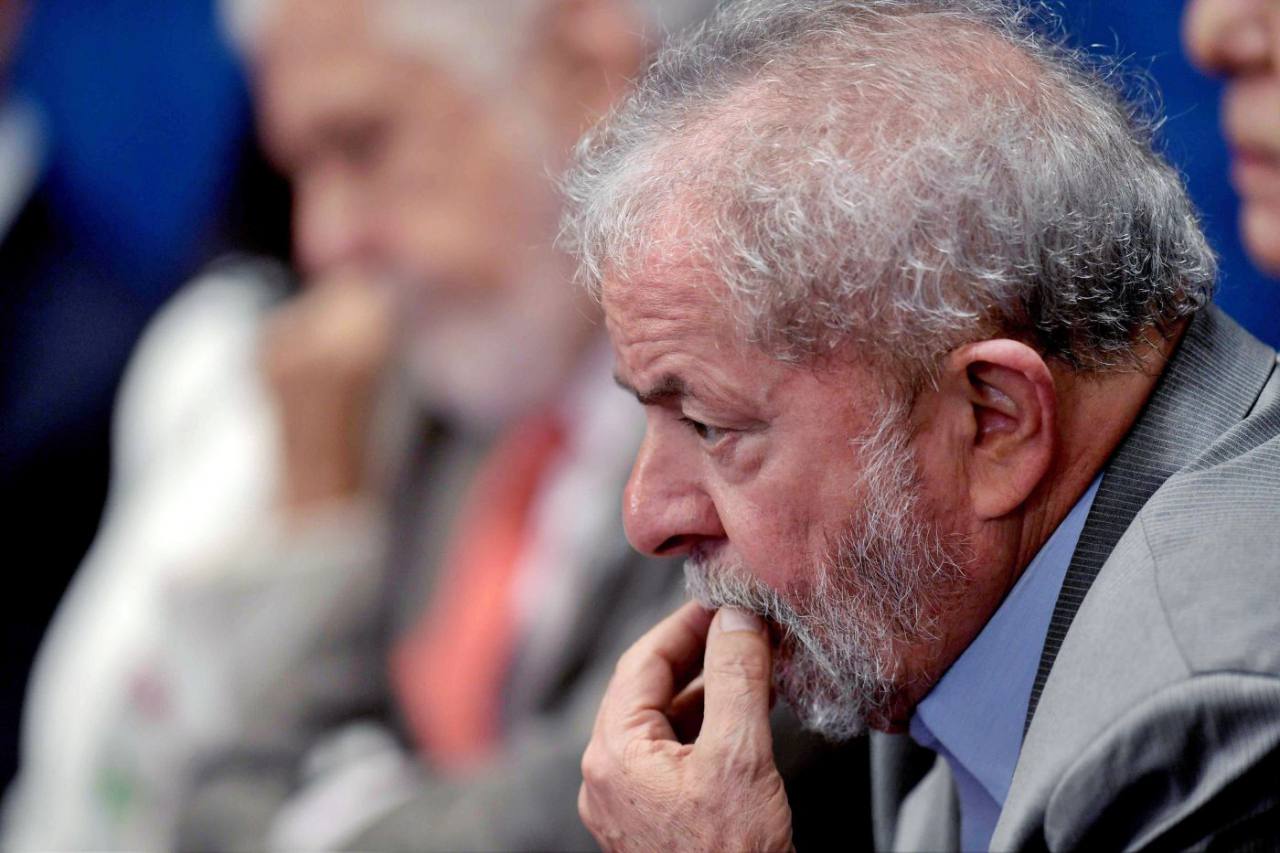 Suspenden traslado de Lula a una cárcel de Sao Paulo