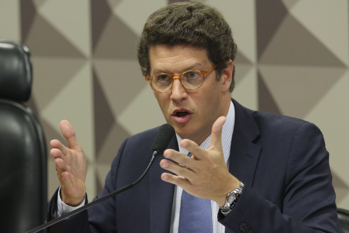 Solicitan al Supremo de Brasil que destituya al ministro de Medio Ambiente