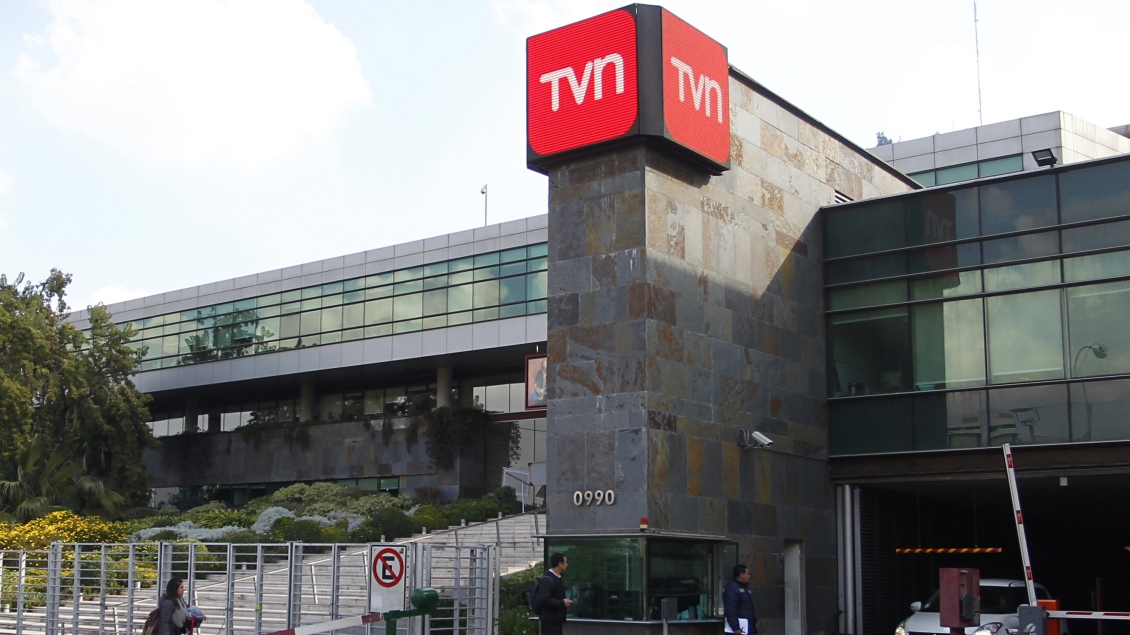 Funa a TVN: trabajadores interrumpieron transmisión del matinal pidiendo la renuncia del directorio