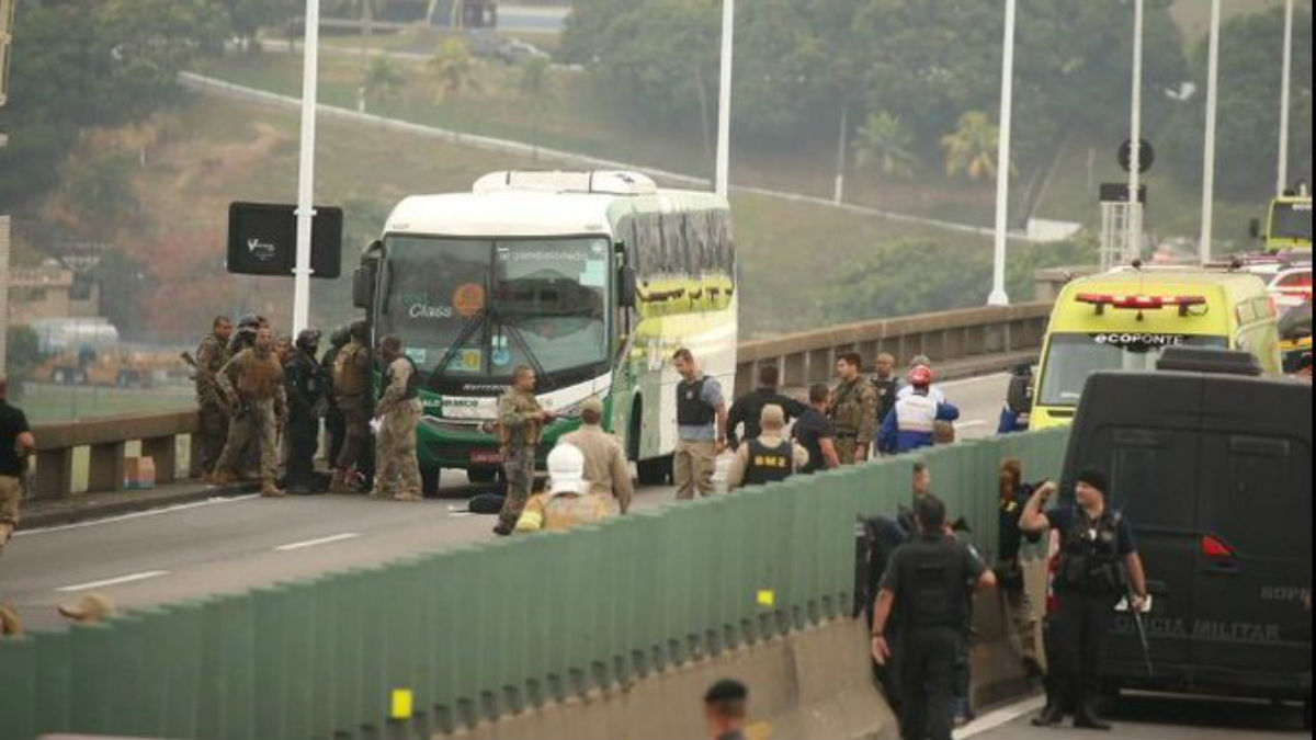 Fue abatido secuestrador de autobús en Río de Janeiro