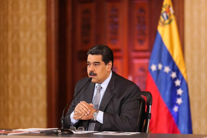 Maduro: Estamos dispuestos a dialogar con el otro sector de la oposición