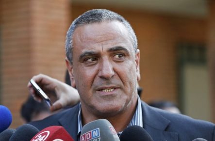 Acusan posible conflicto de interés de Intendente del Maule con empresa Agrosuper