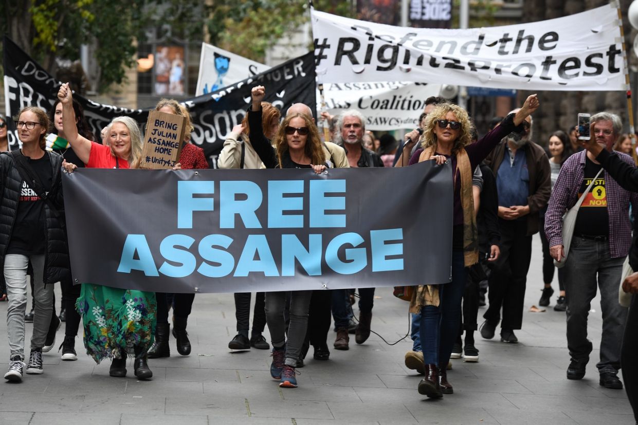 La empresa española que espió a Assange controlaba las visitas de rusos y norteamericanos