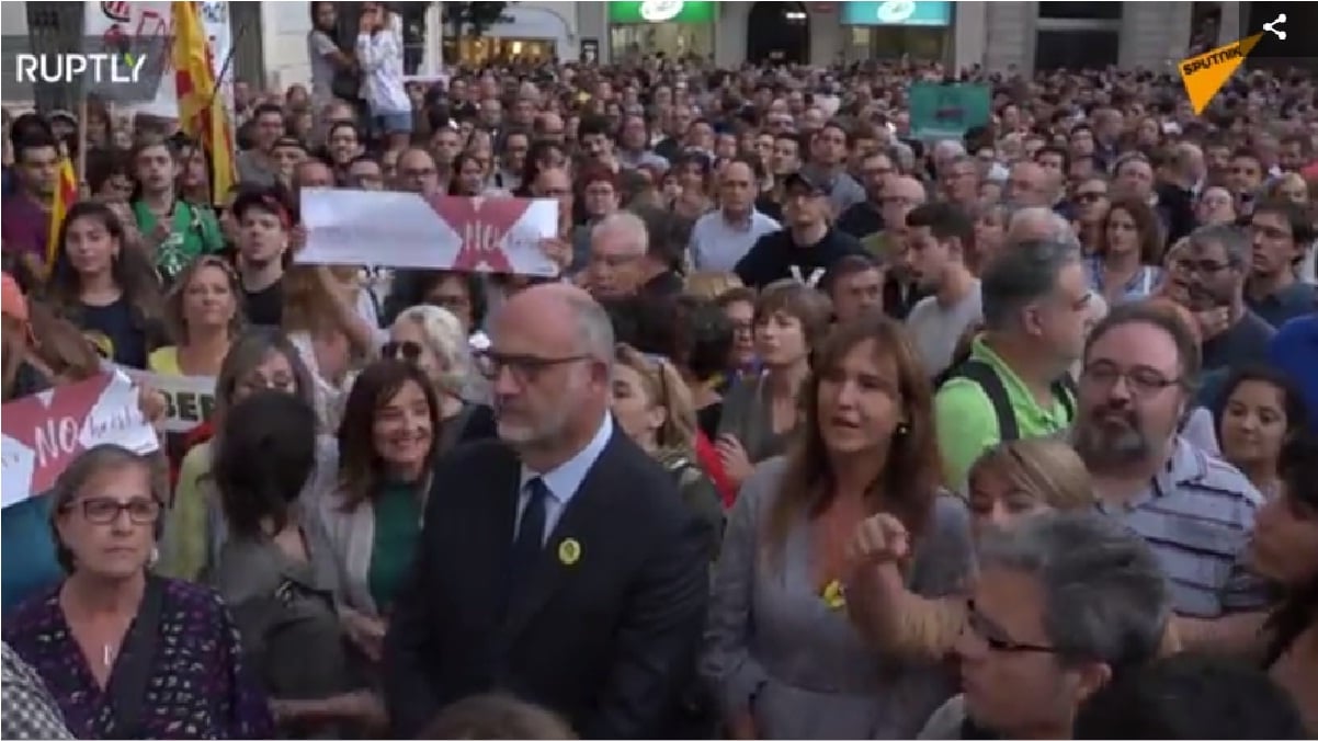 Catalanes protestan por la detención de activistas acusados de planear atentado