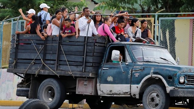 Fotoperiodista chileno retrata los contrastes sociales de Venezuela en un viaje por su interior