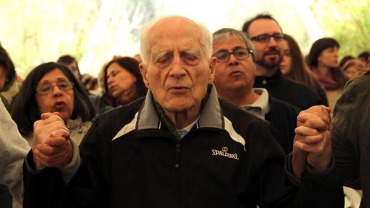 Cura obrero: A los 102 años muere sacerdote jesuita José Aldunate