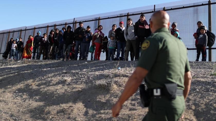 Tribunal Supremo permite a Trump negar asilo a indocumentados