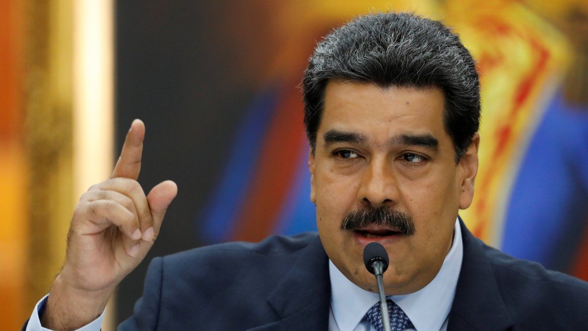 Maduro anuncia despliegue de sistema de defensa antiaéreo en frontera con Colombia