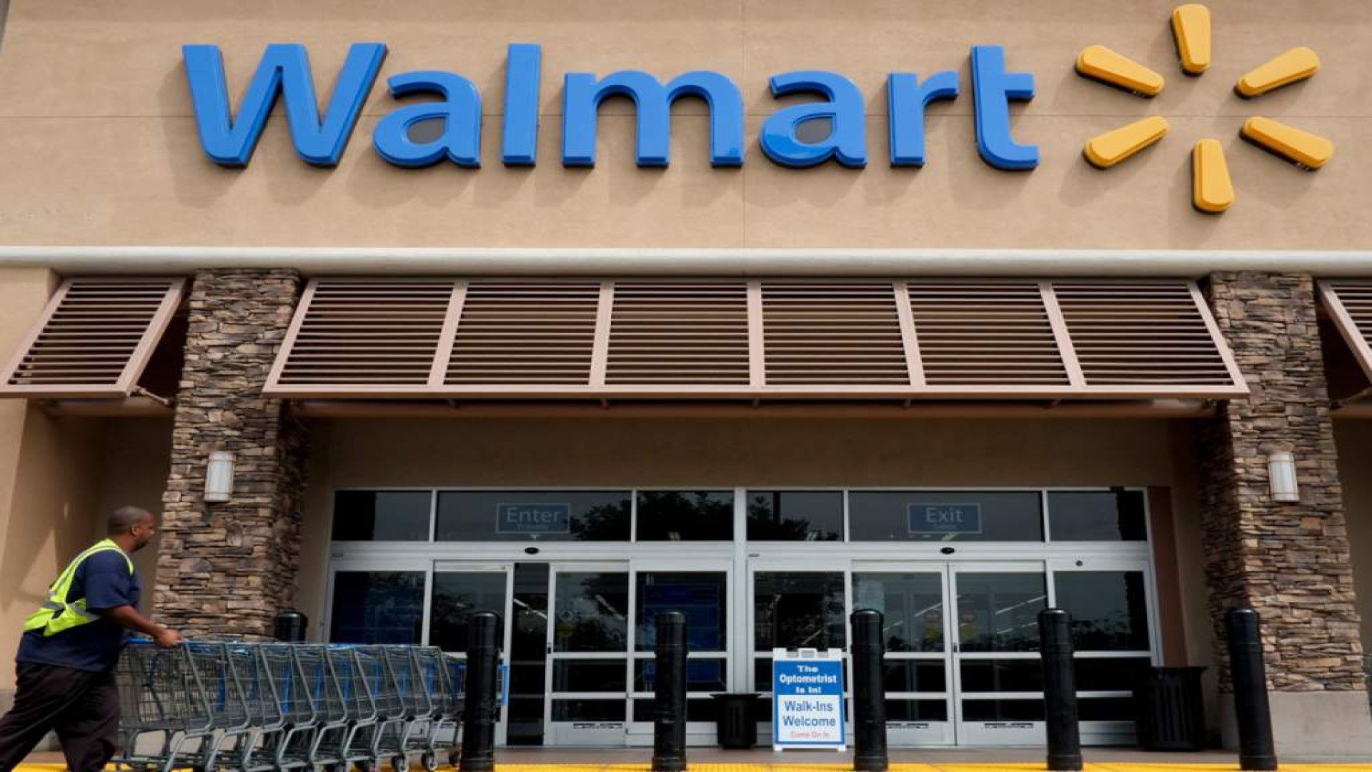 ¿Represalia por la huelga? Más de 400 socios del sindicato de Walmart fueron despedidos en septiembre