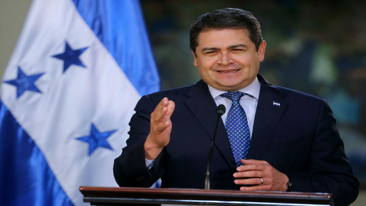 Fiscal de EE.UU. señala al presidente de Honduras de recibir millonarios sobornos del ‘Chapo’ y otros narcos