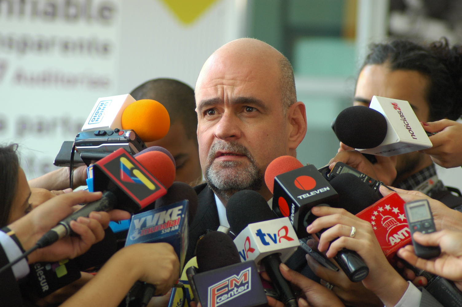Venezuela: Gobierno y oposición discuten designación del nuevo CNE como parte del diálogo