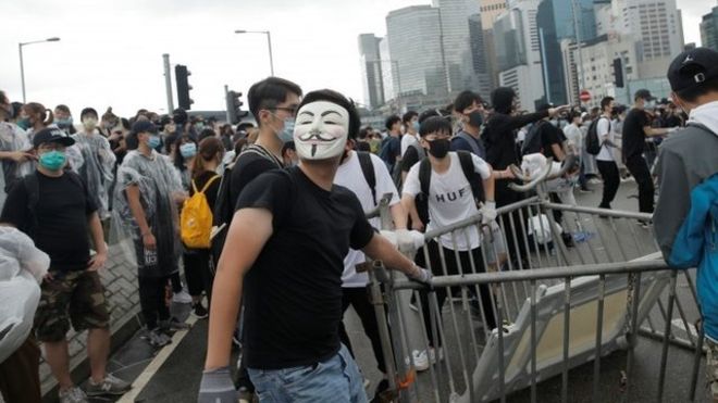 Congreso de EE.UU. adopta línea dura sobre Hong Kong y China responde que tomará serias contramedidas