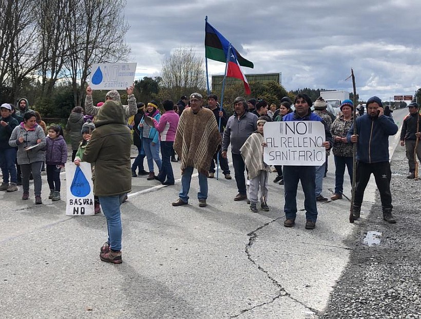 Organizaciones exigen terminar con fuerza represiva y actos de abuso en Chiloé por crisis de la basura