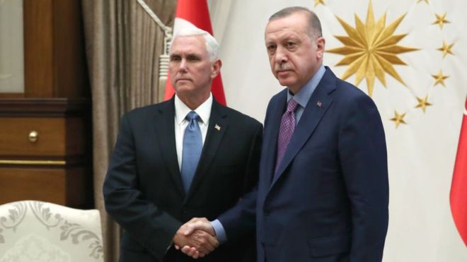 Turquía suspenderá su operación en Siria durante 120 horas tras pactar con EE. UU.