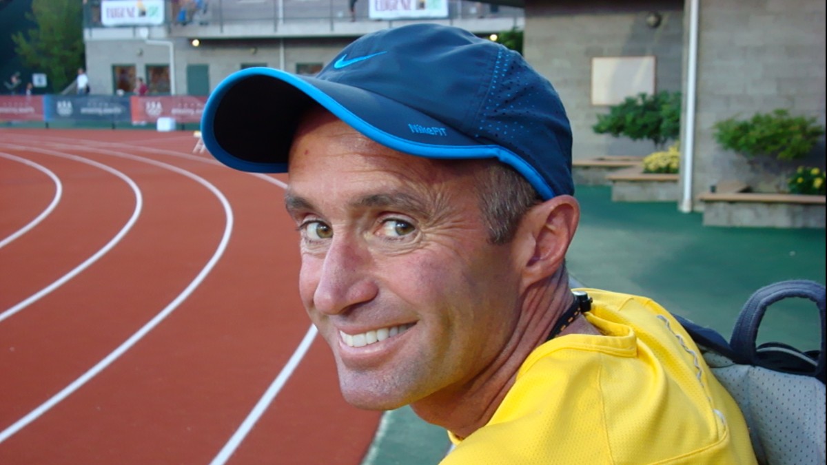 Sancionan a entrenador Alberto Salazar en pleno Mundial de Atletismo Doha 2019