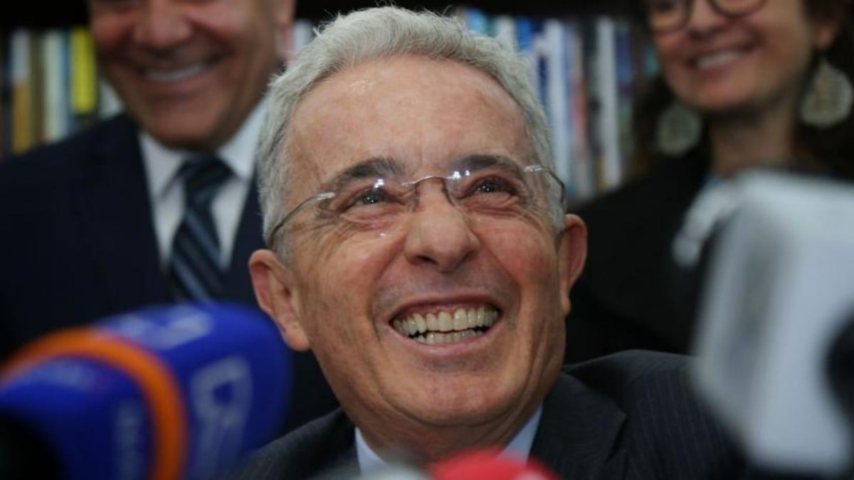 ¡Por fin! Álvaro Uribe se presenta ante la Corte Suprema Colombiana