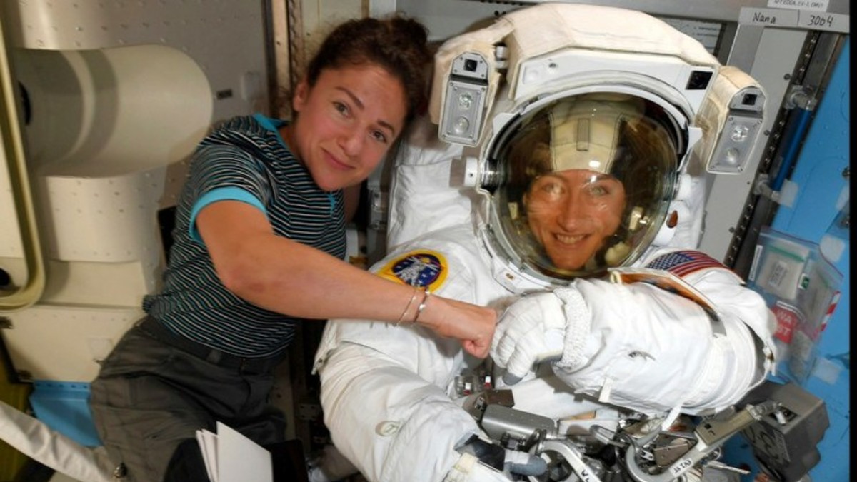 Esta semana se realiza la primera caminata espacial femenina