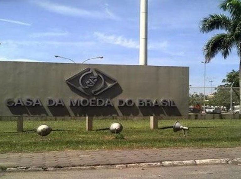 ¡Ya es oficial! Bolsonaro privatiza la Casa de la Moneda de Brasil