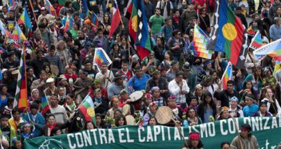 Indígenas latinoamericanos siguen en resistencia a 527 años de la llegada de Colón