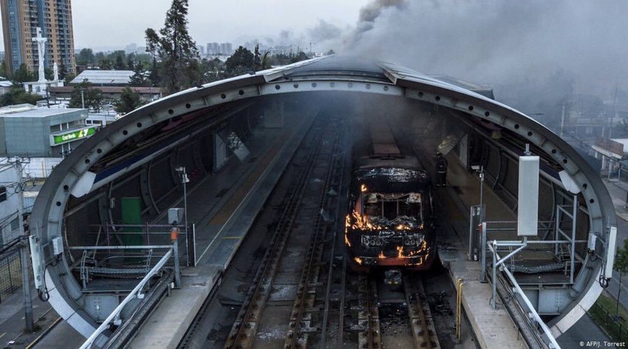 Presidente del Metro de Santiago: «Van a pasar meses para volver a la normalidad»