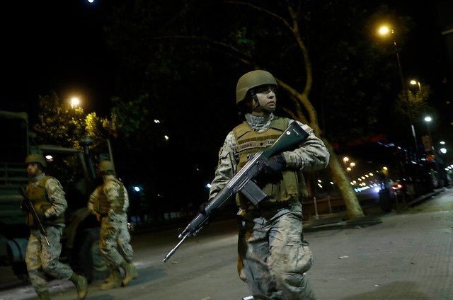 Director INDH y evasión en el Metro: Control del orden público con uso de la fuerza no debe afectar los derechos de los manifestantes ni usuarios