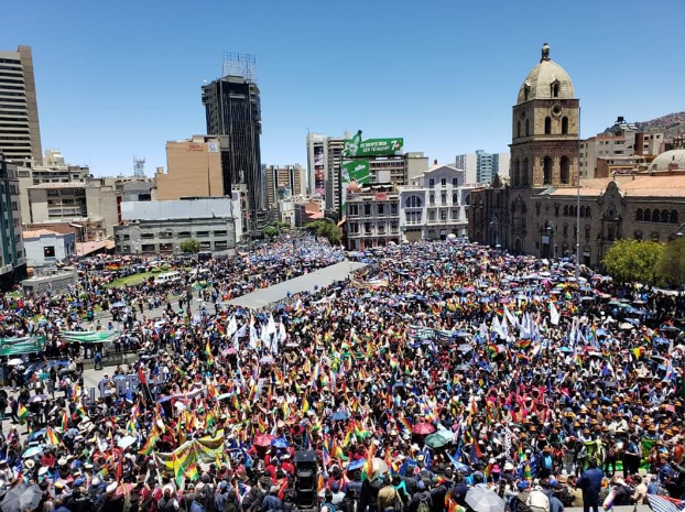 (Fotos) Bolivianos se concentraron en La Paz para respaldar la reelección de Evo Morales