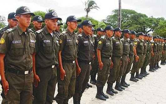 Policía de Bolivia acuartelada y alerta ante posibles disturbios