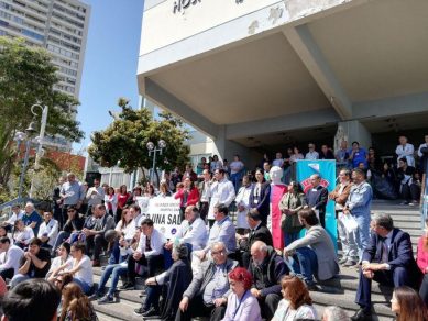 Colegio Médico y profesionales del Hospital Van Buren denuncian privatización encubierta de la salud pública