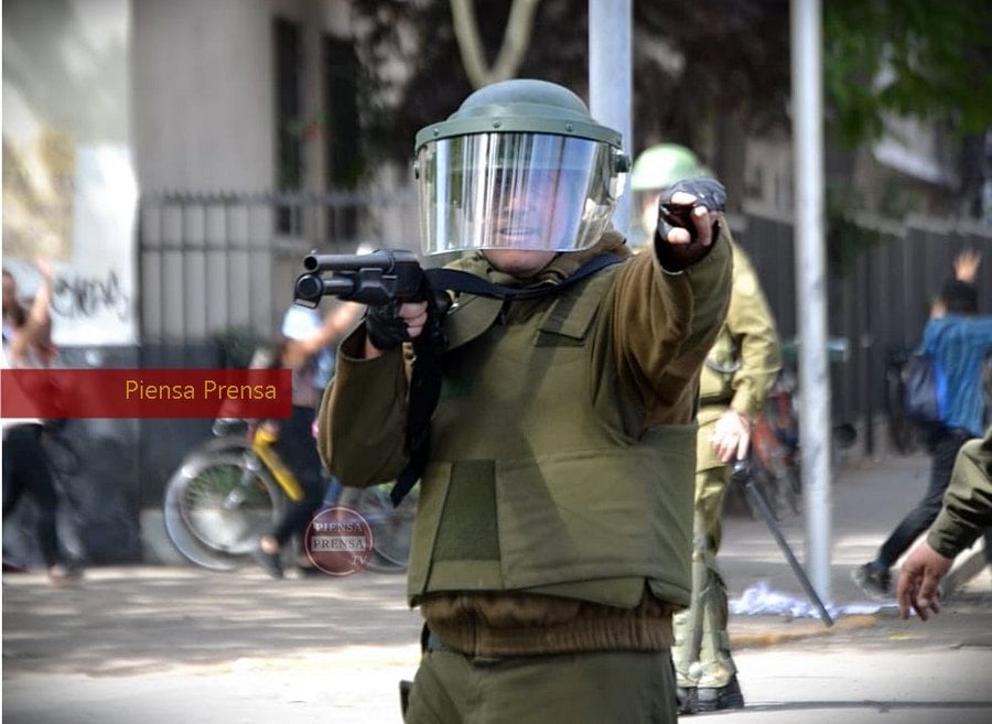 Senadores Navarro y Provoste: FFAA y Carabineros deben detener el uso de balines porque son un arma letal