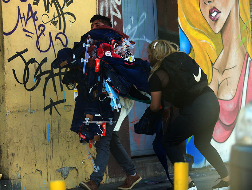 Comerciantes de Valparaíso critican gestión del Gobierno ante saqueos: Sus decisiones pusieron en riesgo a toda la ciudad