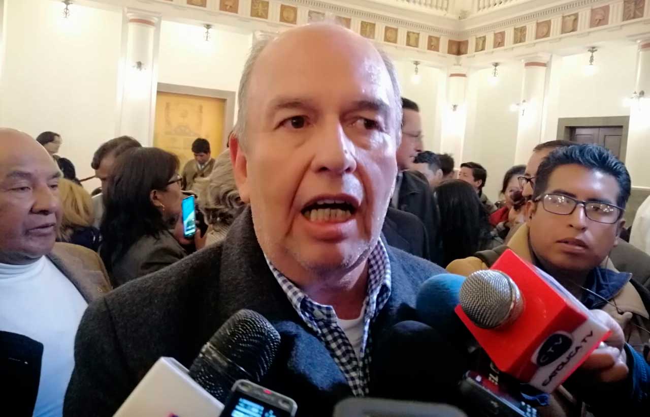 «Ya tengo las listas». Gobierno ilegítimo de Bolivia amenaza con detener a legisladores que apoyan a Morales