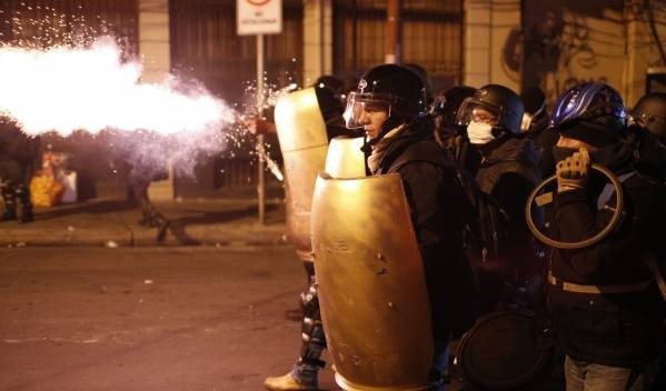Evo Morales denuncia que policía golpista reprime con balas a manifestantes en El Alto
