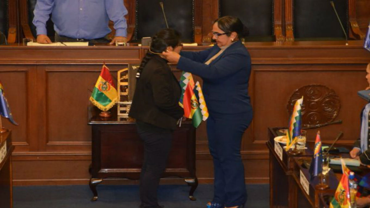 Parlamentaria del MAS es la nueva presidenta del Senado en Bolivia