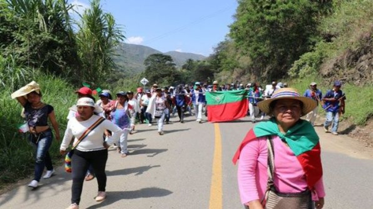 Movimientos indígenas repudian la militarización del Cauca en Colombia