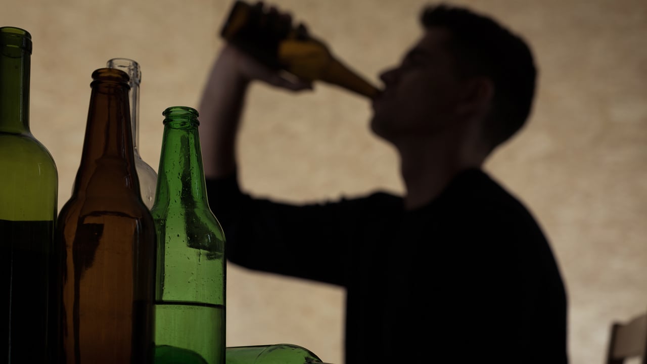 Un circuito neuronal es el responsable del consumo compulsivo de alcohol