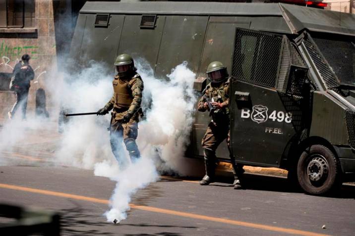 Sandra Cortés, doctora en Salud Pública: Hay que dejar de usar gases lacrimógenos