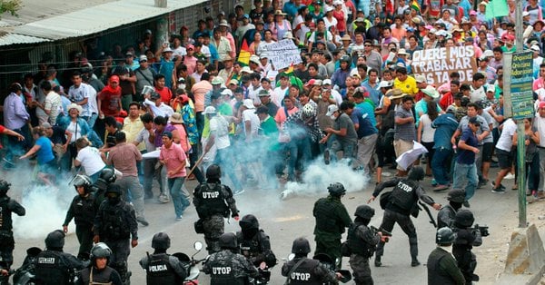 (Videos aficionados) Bolivianos heridos denuncian violencia por parte de policías