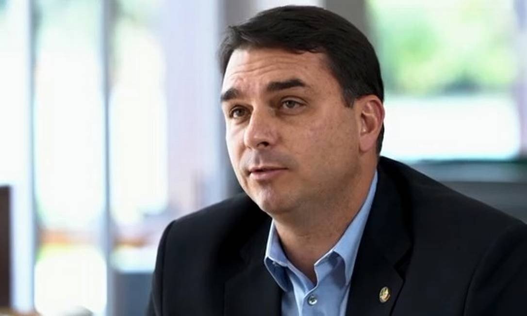 Por sospechas de fraude, Fiscalía brasileña abre investigación contra hijo de Bolsonaro