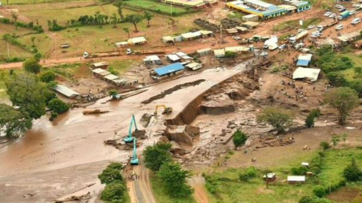 Sube a 52 la cifra de muertos por deslizamientos de tierra en Kenia