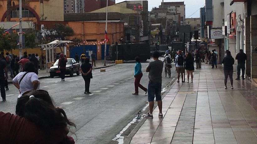 Colegio de Periodistas denuncia brutales detenciones de periodistas y fotógrafos en Antofagasta - El Ciudadano