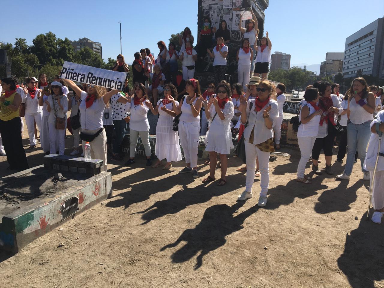 Lya González, de las Madres de la Primera Línea: «Los cabros corrieron el cerco de lo posible»