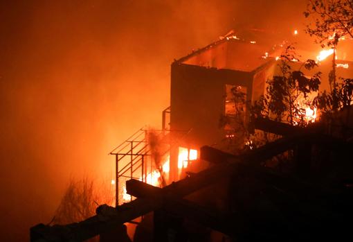 Habla dueño de camioneta que fue vinculado a través de las redes sociales al incendio de Valparaíso