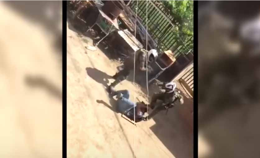 Arresto domiciliario nocturno para carabineros que aparecen en video golpeando a hombre en Lo Hermida