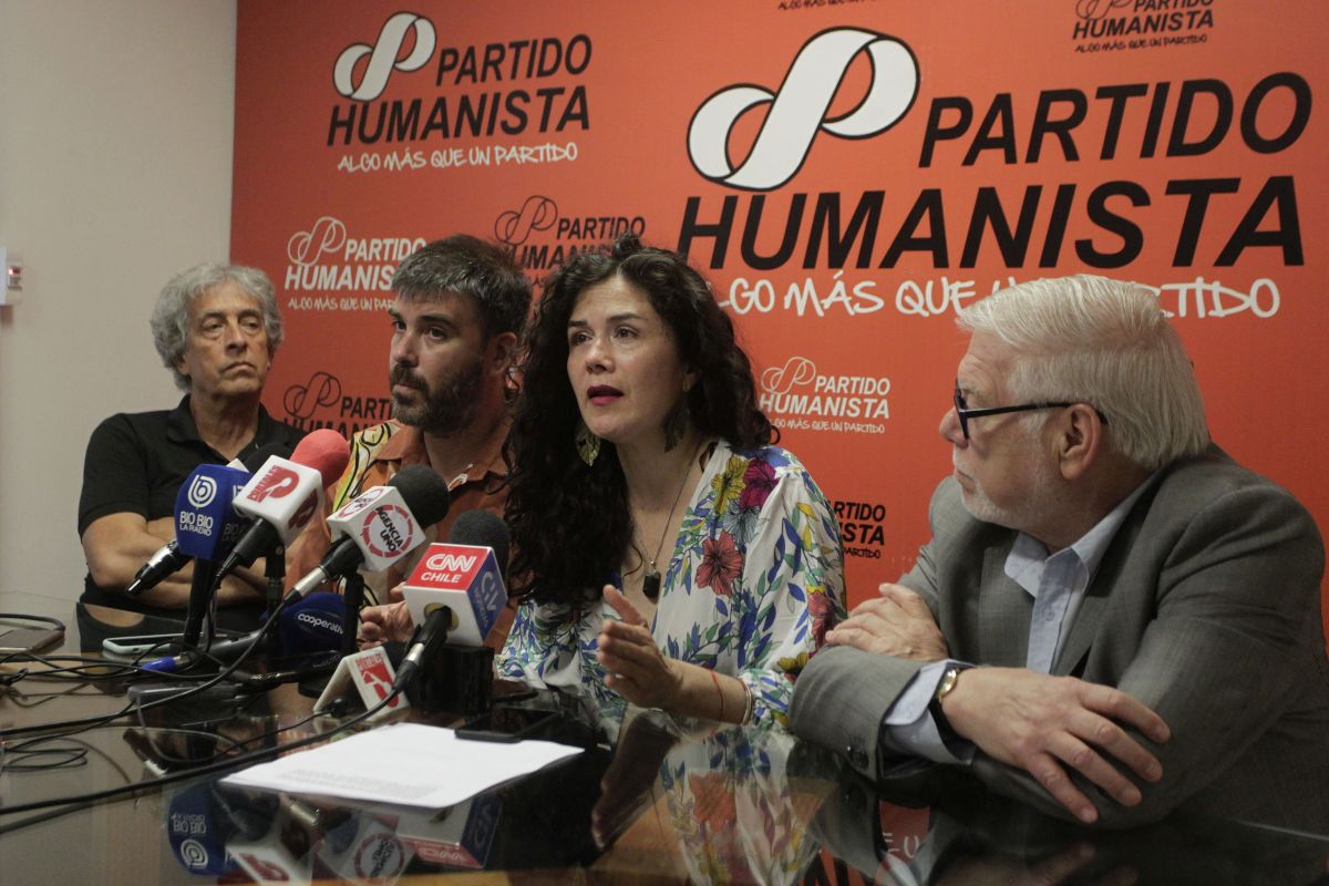 Partido Humanista llama a la Oposición «a no seguir alimentando el cadáver del duopolio»